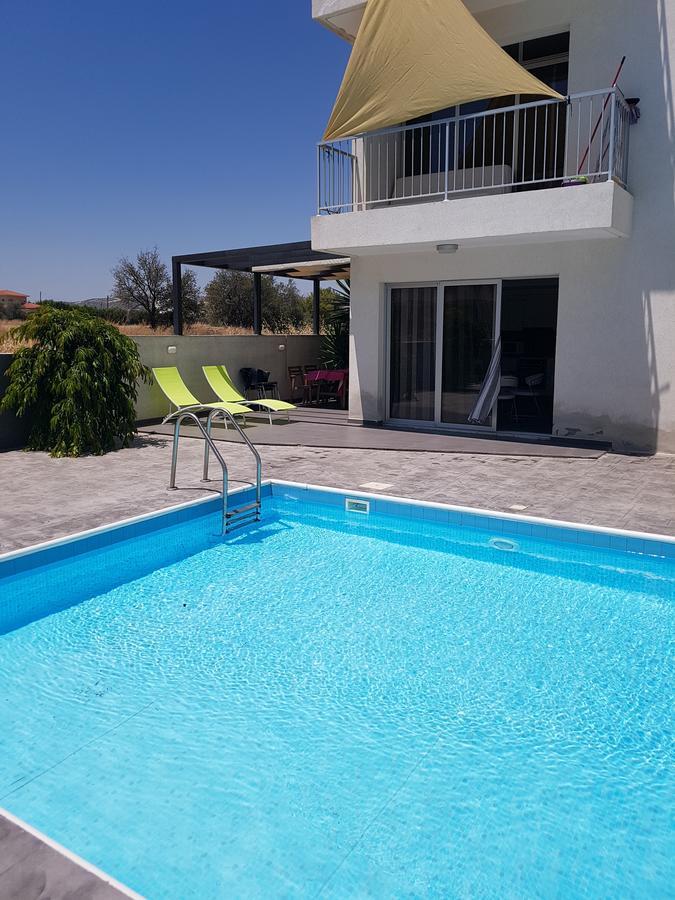 Palms Resort Apartments Alethriko Bagian luar foto